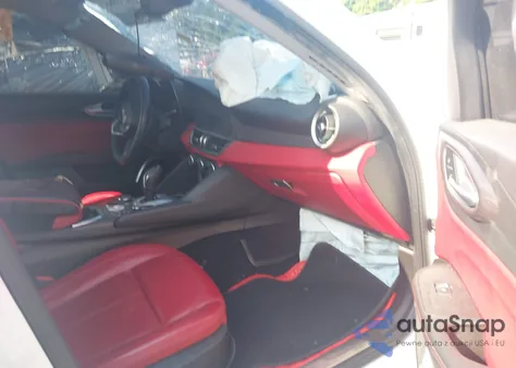 2020 Alfa Romeo Giulia Ti Awd z USA, uszkodzony, nr VIN ZARFANBN9L7633708